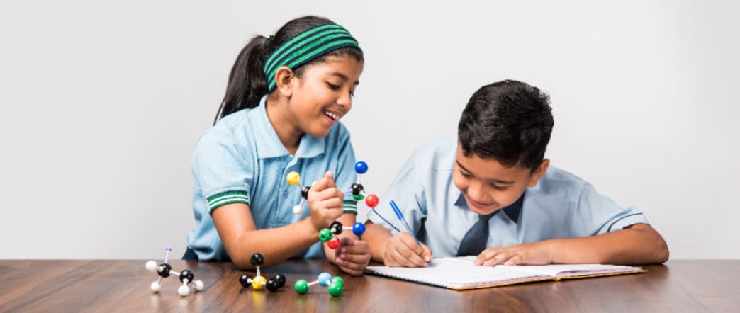 Chemistry 101: Molecular Modeling: Making the Intangible Tangible